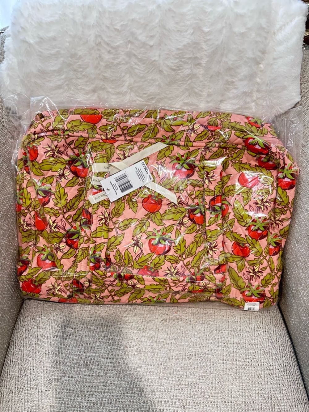 Vera Bradley Miramar Cotton Weekender Tote Bag Tomato Vines - Picture 13 of 13